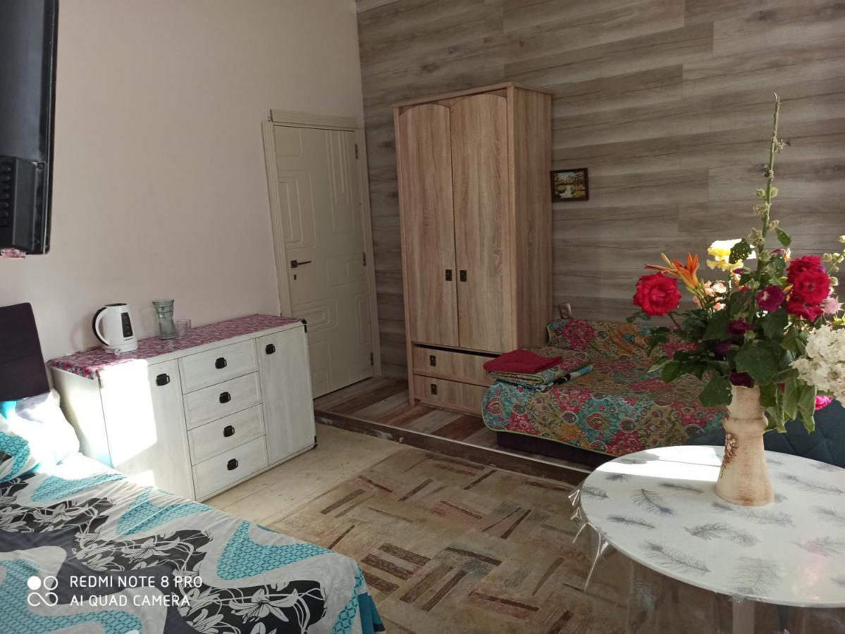 Номер В Гостевом Доме У Моря Odessa Exteriör bild